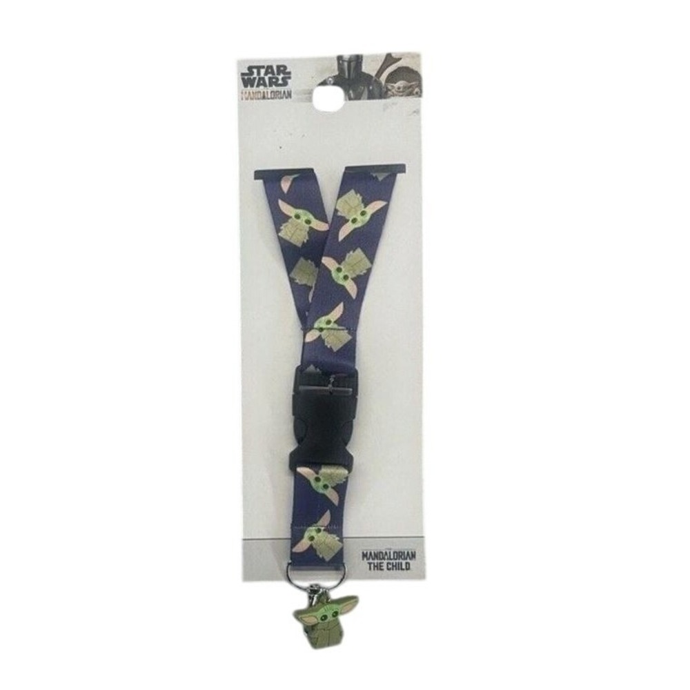 NEW Star Wars Disney Mandalorian Key Chain with Grogu‎ Detachable Clip Lanyard!